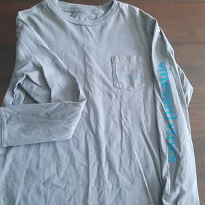 A Vineyard Vines, grey long sleeve t-shirt, Size M (12-14)**Smoke free HH